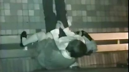 Elegante con un hermoso jardín ver videos porno audio latino en el sofá
