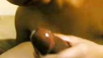 Hermosas tetas masturbarse sexo xxx en español latino delante del espejo