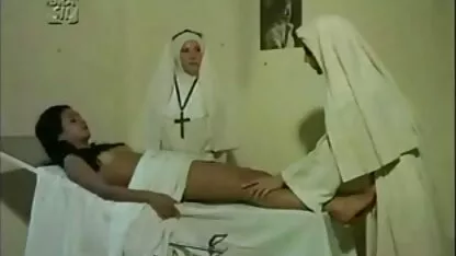 Mujeres maduras en medias cuerpo peliculas porno audio latino acariciando vagina