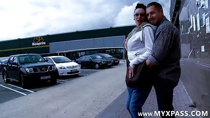 Sexo porno latino castellano casual un joven ciclista
