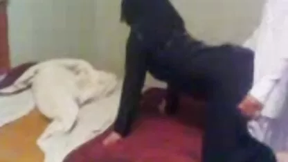 Bronceada puta hentai xxx latino consigue anal en chicken