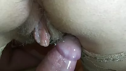 Lascivo perra porno latino gratis en español en tatuajes servir a un hombre pene