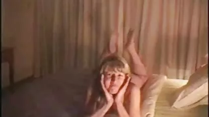 Asiático quitarse sus bragas y peliculas xxx en español latino gratis masturbarse delante de la cámara