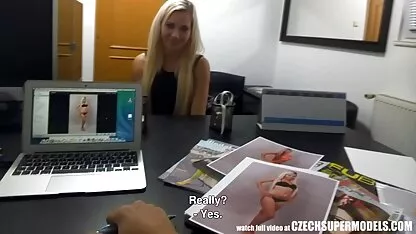Caliente y teniendo sexo con una muy flaca videos porno español latino chica rusa