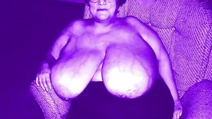 Los turistas en este complejo están follando dos xxx gratis latino hermosas mujeres