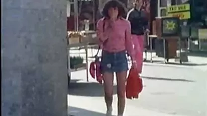 Hombres activos peliculas eroticas gratis en español latino golpeando a una mujer negra con un palo largo