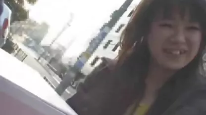 Dos tops frotando la videos en español latino xxx vagina de la chica con pimienta y lo obligaron a hacer un kuni